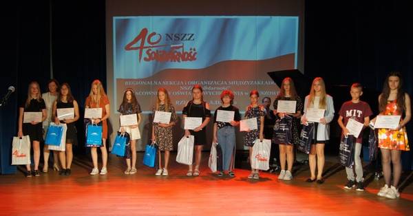 zdjęcie do
												 artykułu Uczniowie z Gminy Boguchwała laureatami Wojewódzkiego Konkursu Plastycznego pt. 